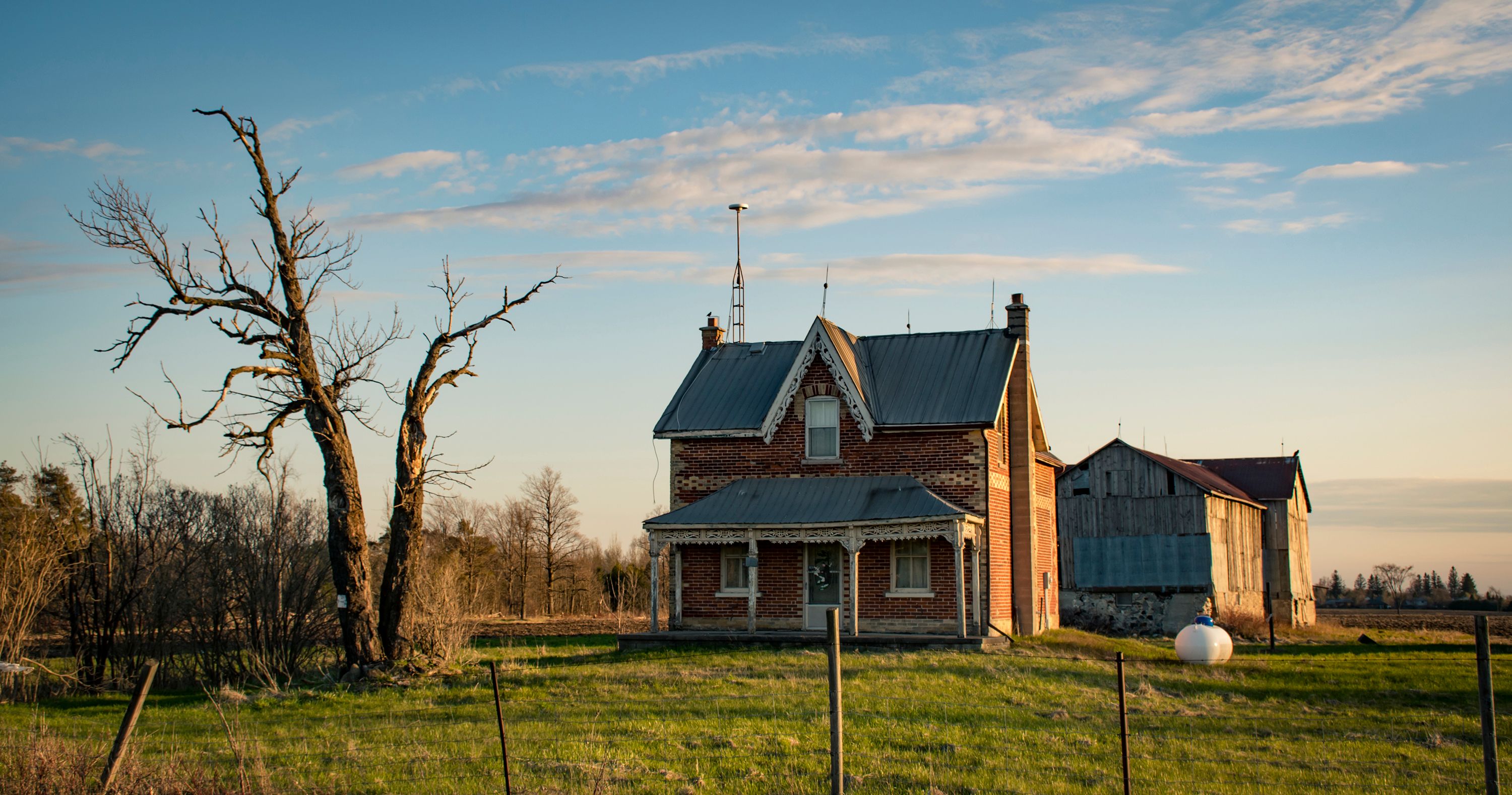 Abandoned Property Investment Guide: Information on Research, Planning, and Risk Factors
