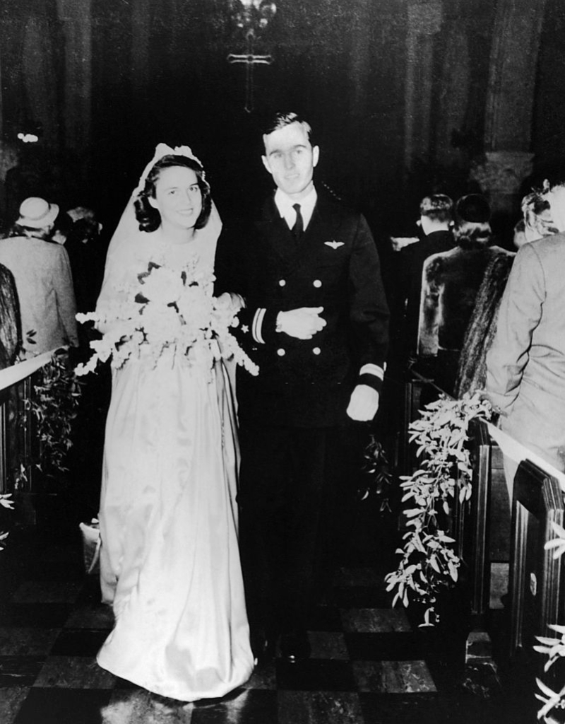 Barbara Bush Borrowed Her Future Mother-In-Law’s Veil | Getty Images Photo by CORBIS