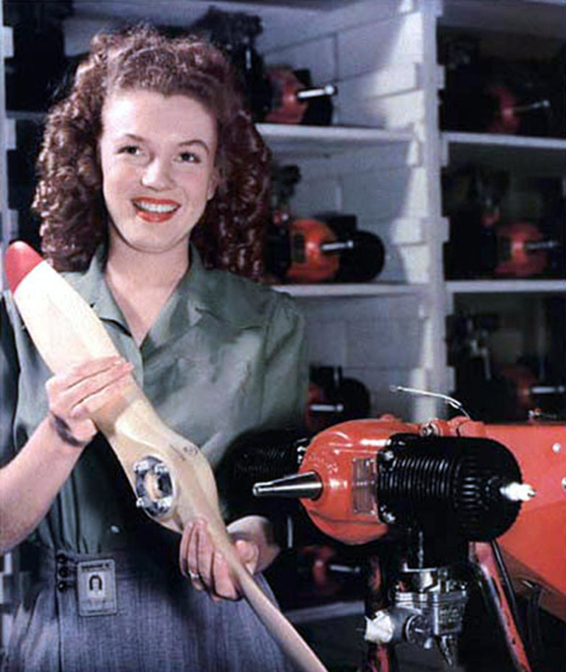 Hello Norma Jean, 1944 | Alamy Stock Photo by PJF Military Collection