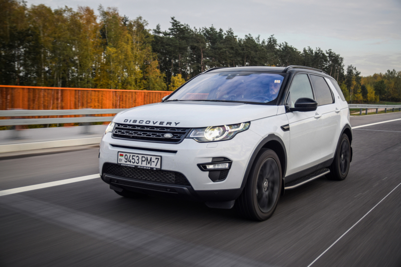 Land Rover Discovery | Shutterstock