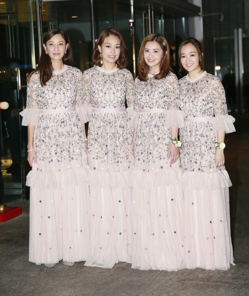 An Off-Key Bridesmaid Look | Getty Images Photo by Visual China Group