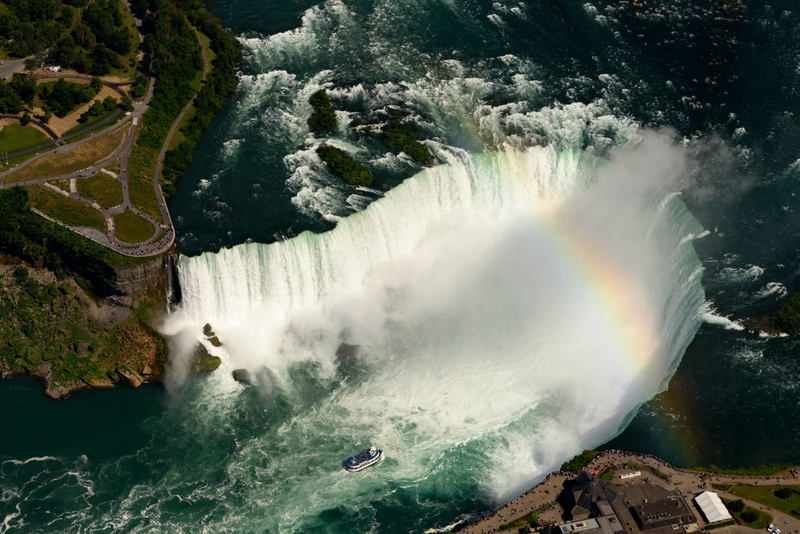 You’ll Never Believe What Researchers Discovered When They Drained the Water from The Niagara Falls | Getty Images Photo by Ronen Tivony/NurPhoto
