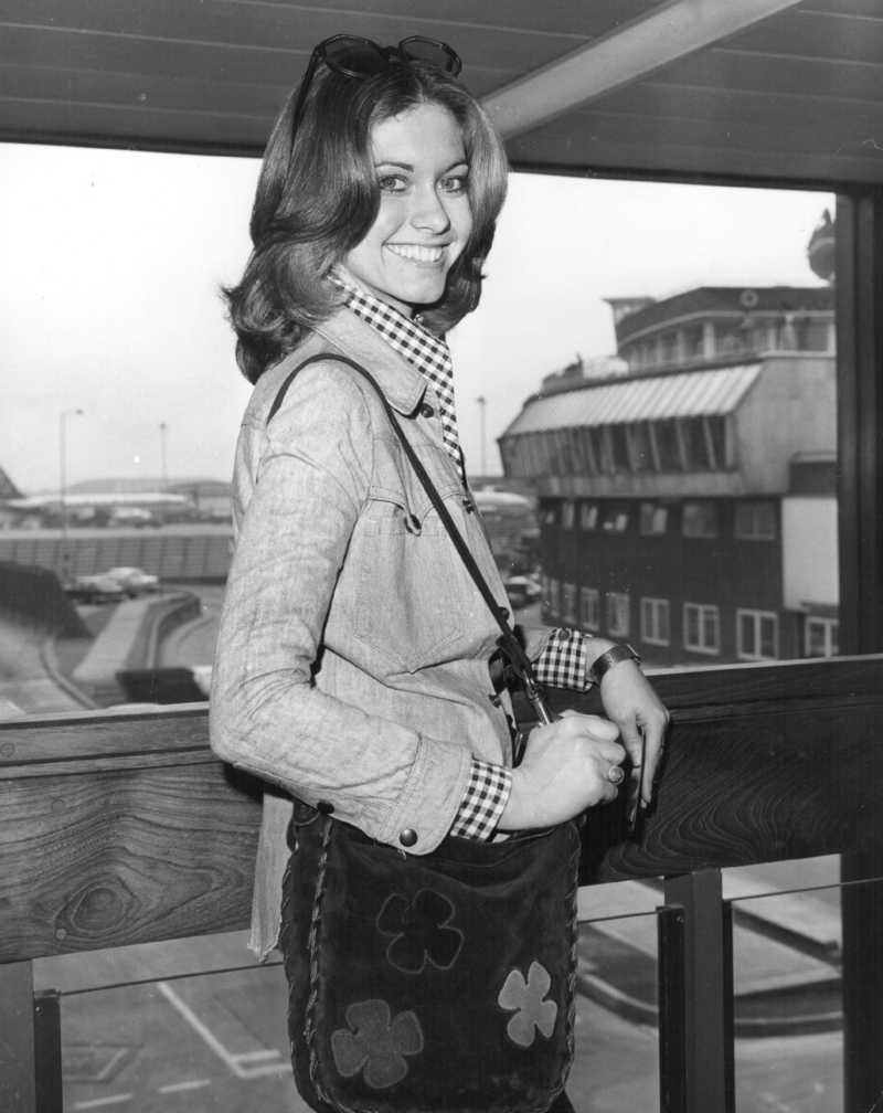 Shoulder-Length Flip – 1973 | Getty Images Photo by Keystone