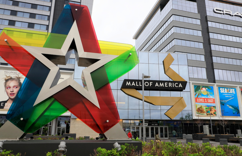 America's Noisiest Mall | Alamy Stock Photo by CNMages 