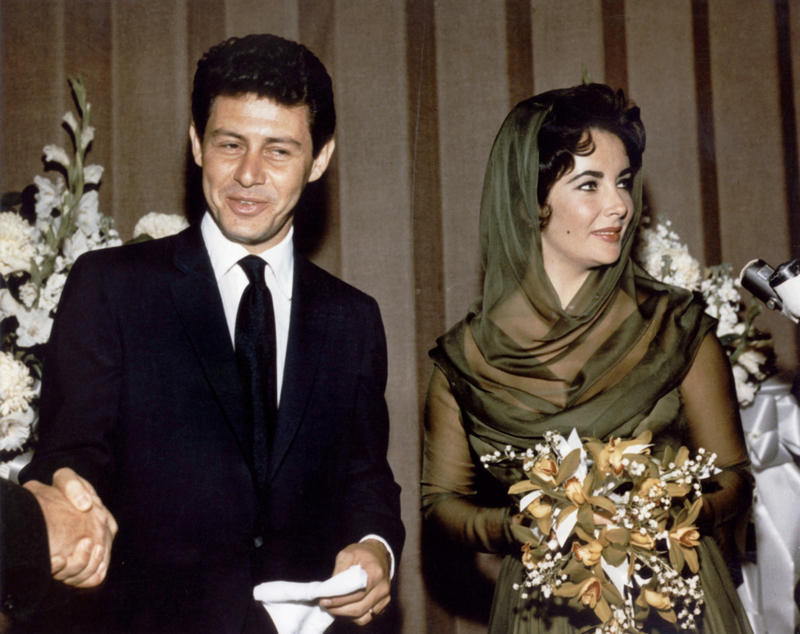 Elizabeth Taylor and Eddie Fisher Get Married | Getty Images Photo by Sunset Boulevard/Corbis 