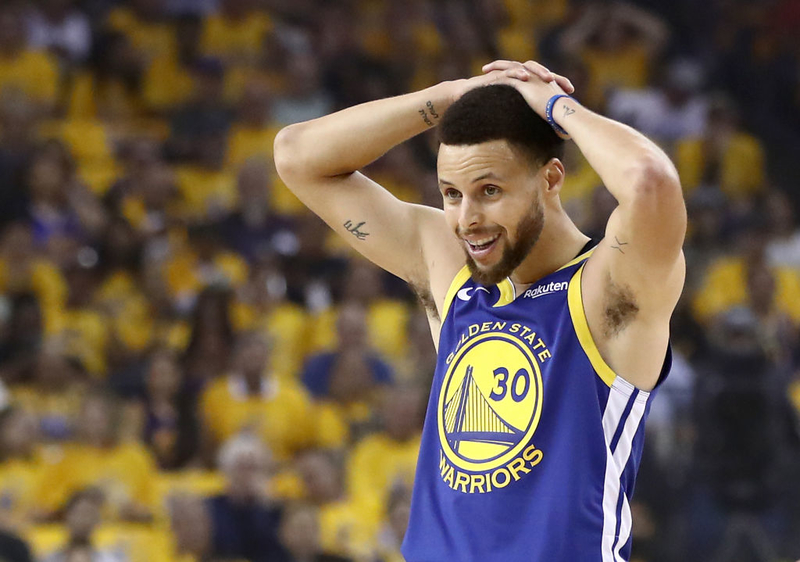 Stephen Curry – NBA | Getty Images Photo by Ezra Shaw
