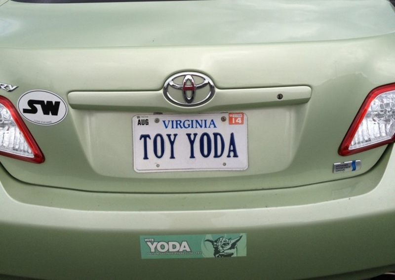 Toy Yoda. Very Punny! | hiveminer