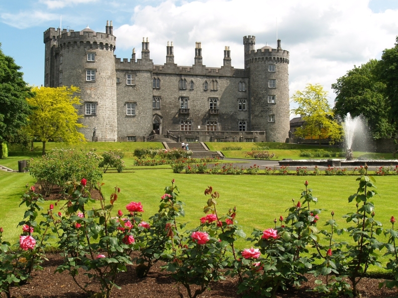 Kilkenny Castle – Kilkenny, Ireland | Shutterstock