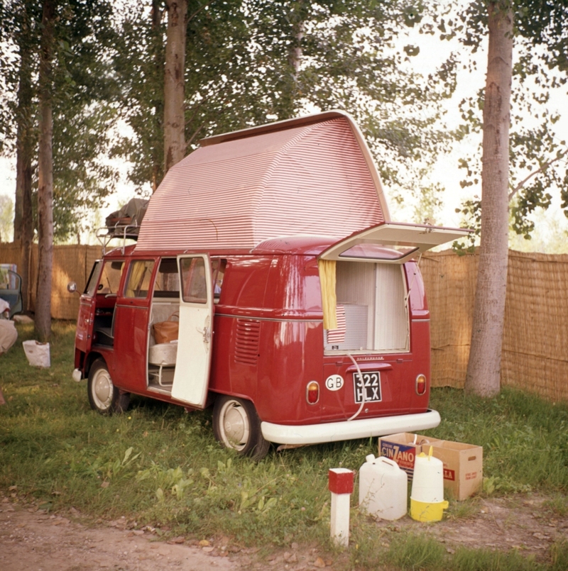 1964 Volkswagen Camper | Alamy Stock Photo