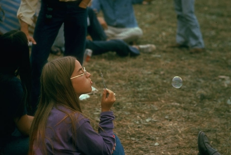 Peace and Bubbles | Getty Images Photo by John Dominis