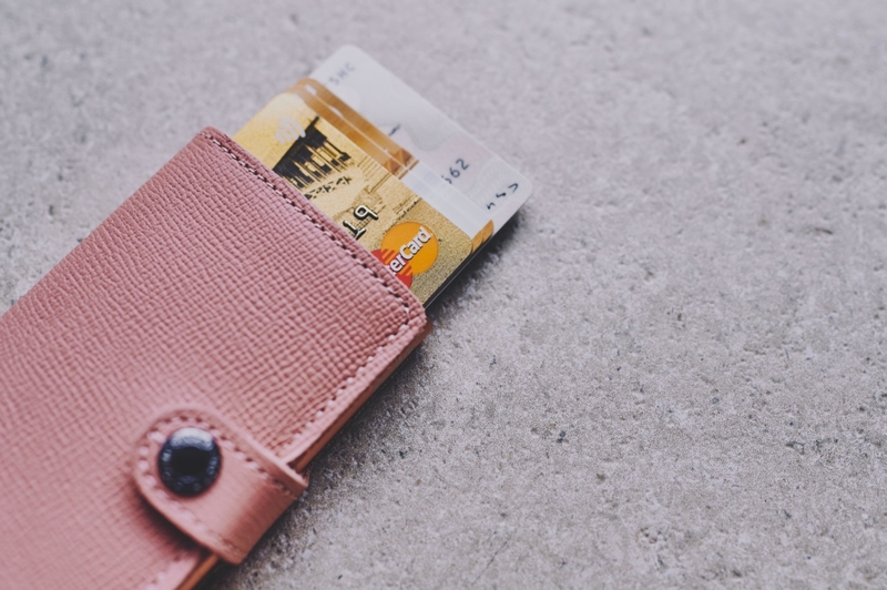 Protege tus tarjetas de crédito | Alamy Stock Photo