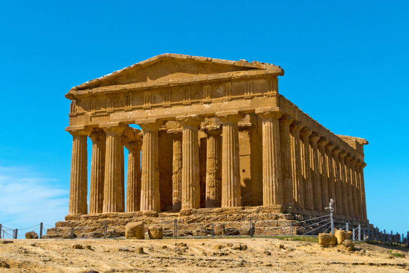 Ancient Greeks Used Jellified Red Wine as Lubricant | Shutterstock