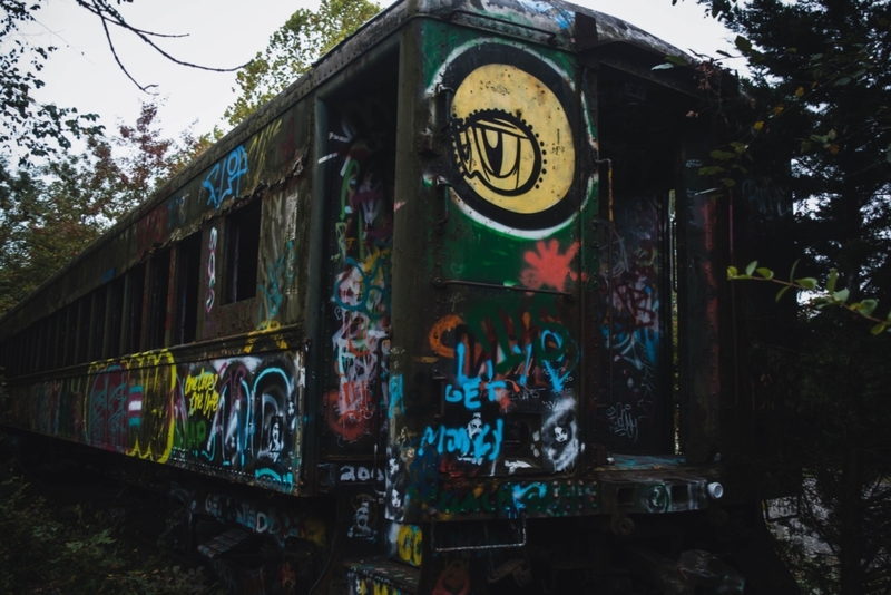Train Wreck | Alamy Stock Photo by jsuh.photography