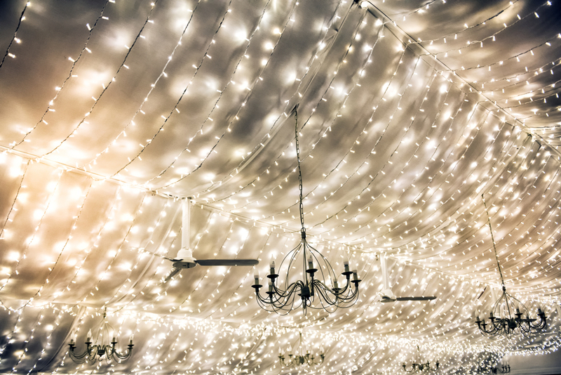 Una y otra vez, las luces centelleantes | Shutterstock