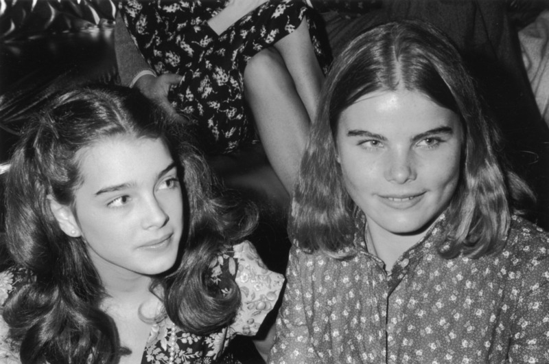 Une Jeune Brooke Shields et Mariel Hemingway Ont Réussi à Entrer Dans le Club | Getty Images Photo by Tim Boxer