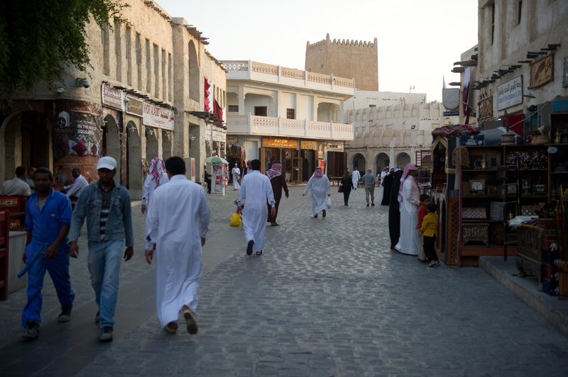 Katar hat mehr Männer als Frauen | Alamy Stock Photo