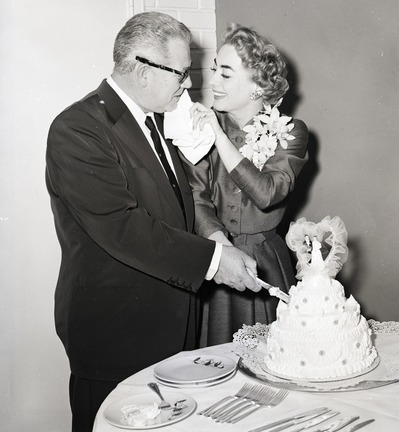 Joan Crawford and Alfred Steele | Getty Images Photo by Bettmann 