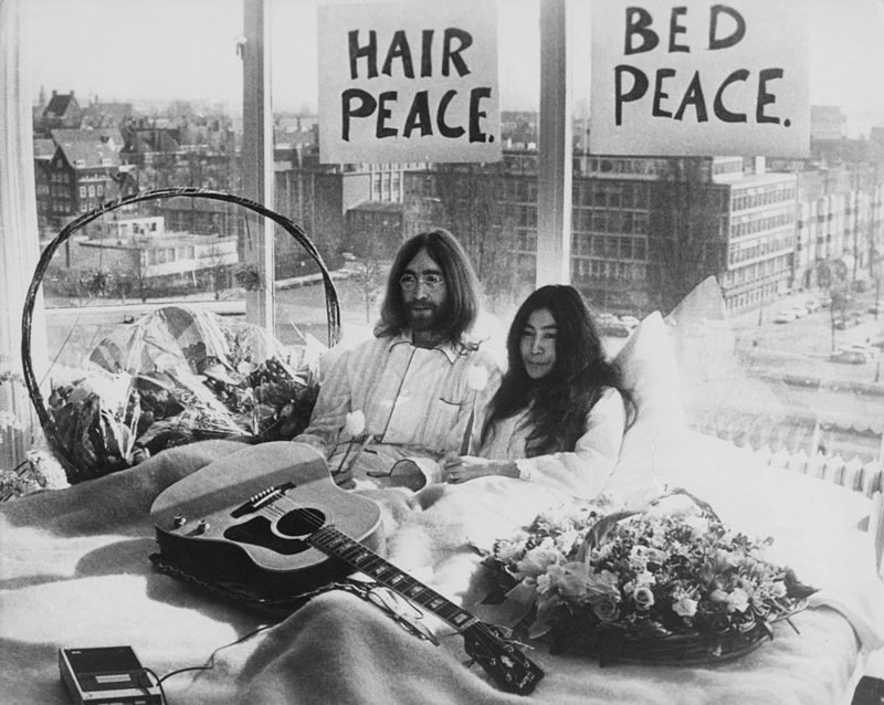 John Lennon and Yoko Ono | Getty Images Photo by Keystone/Hulton Archive