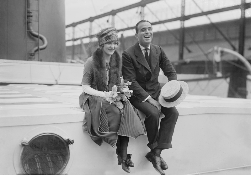 Mary Pickford and Douglas Fairbanks | Alamy Stock Photo by Glasshouse Images/Circa Images