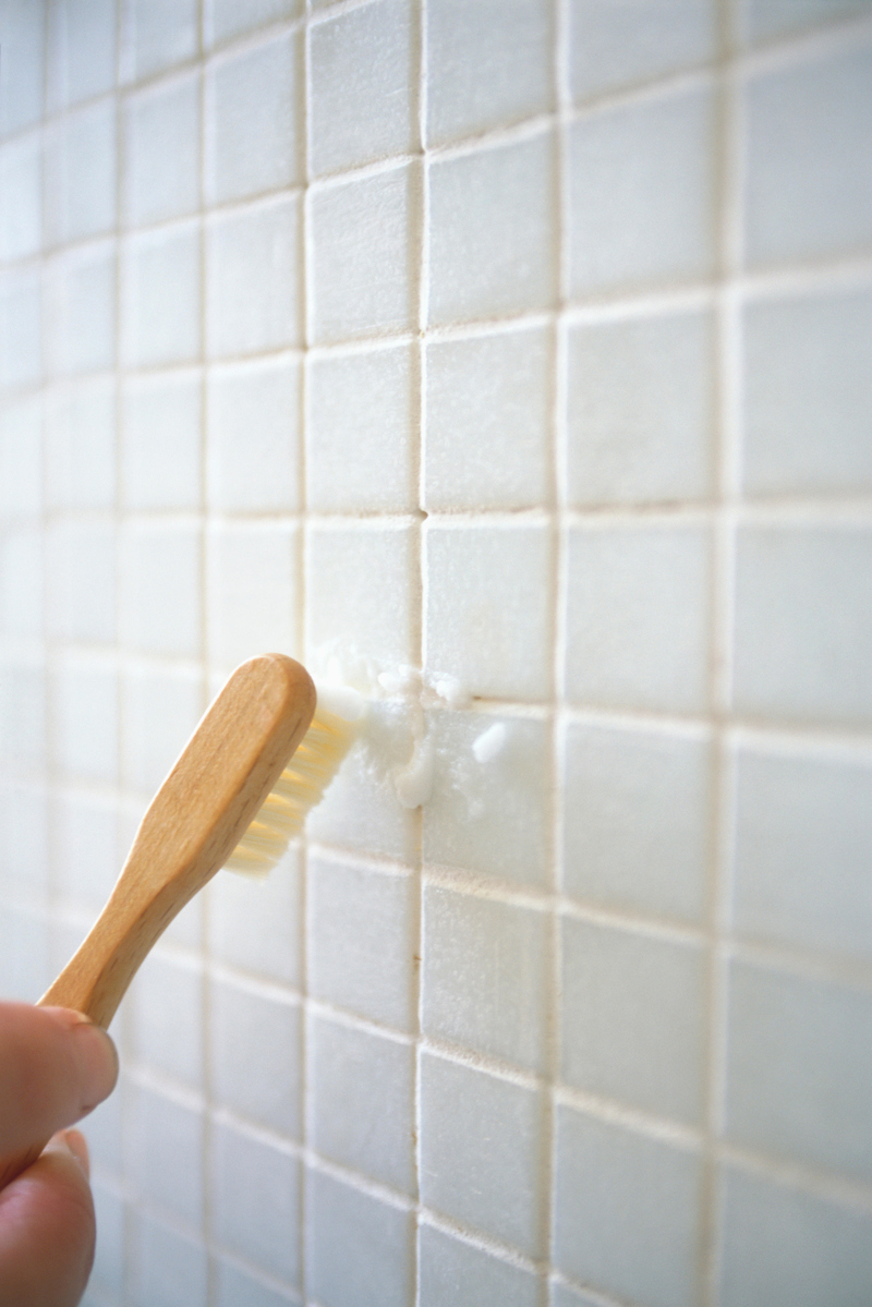 How to Clean Grout Between Tiles | Alamy Stock Photo