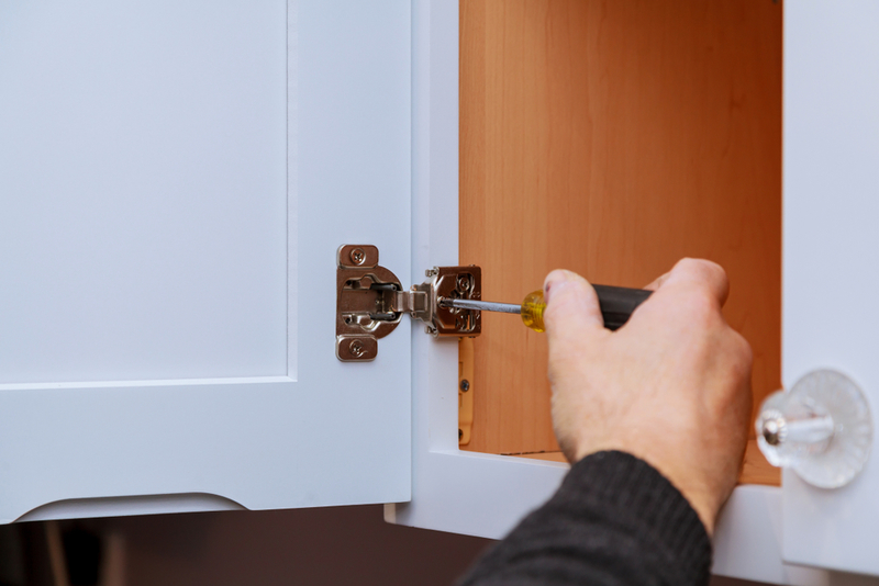Fix a Cabinet Door Catch | Shutterstock