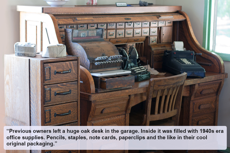  A Vintage Desk Set | Alamy Stock Photo by Gunter Nezhoda 