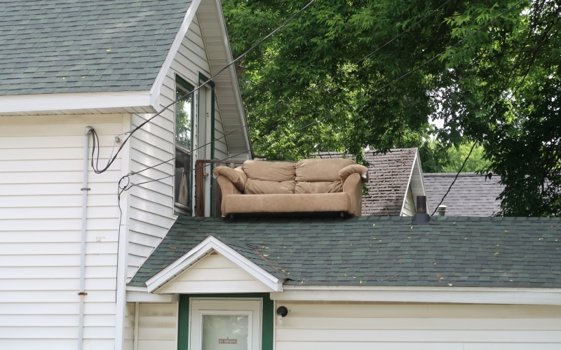 Roof Couch | Kain Phoenix/Shutterstock