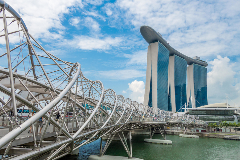 Helix Bridge, Singapore | Alamy Stock Photo by Marc Bruxelle