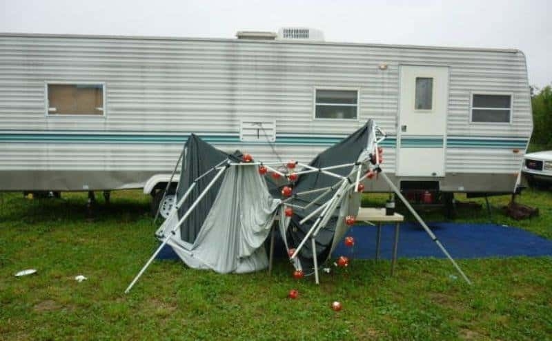 Well That’s An Odd Way to Set Up A Tent | Aetos-grevena.blogspot